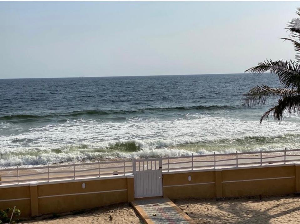 Oceanfront Wavecrest Hotel Lekki Buitenkant foto